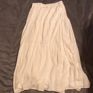 Brand New Cherokee white skirt